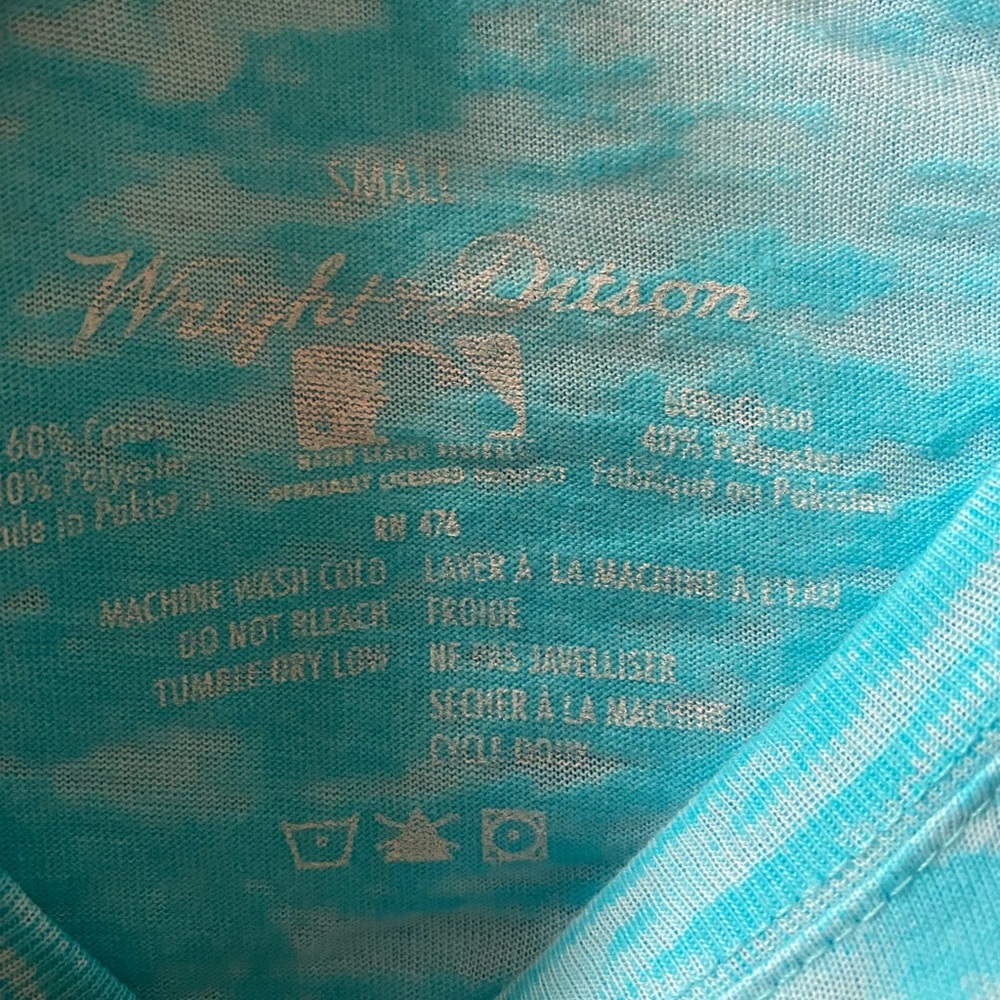Phillies t shirt